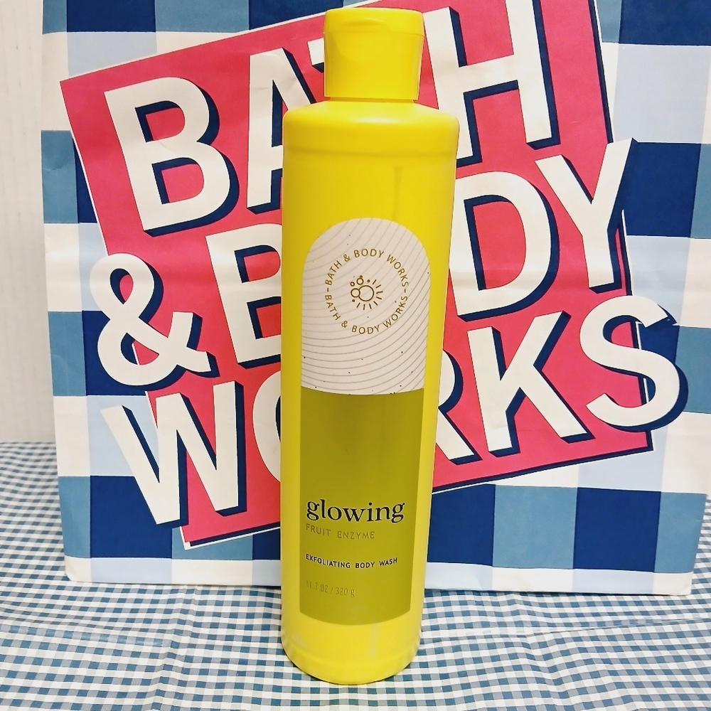 Bath and Body Works Glowing Fruit Enzyme Exfoliating Body Wash